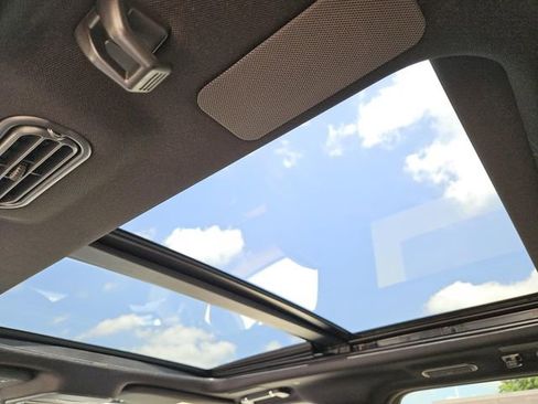 New 2026 Lincoln Navigator Reserve AWD/4WD image 26