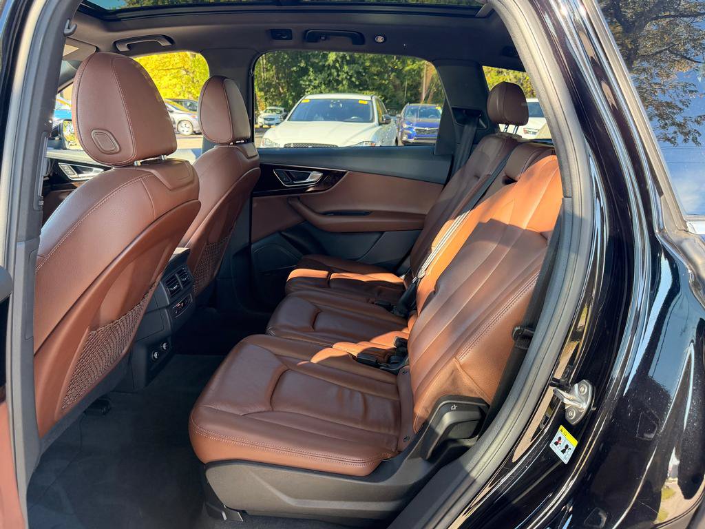 Used 2018 Audi Q7 3.0T Premium Plus w/ Premium Plus Package AWD/4WD image 9