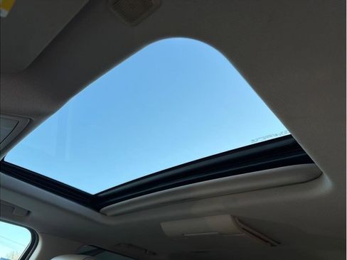 Used 2015 Chevrolet Tahoe LT image 24