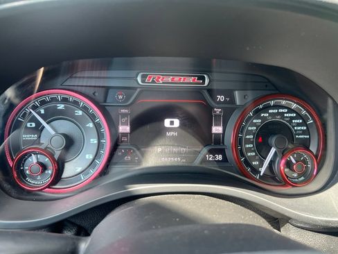 Used 2022 RAM 1500 Rebel AWD/4WD image 27