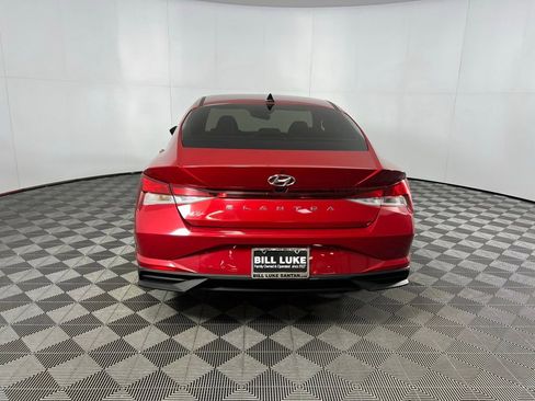 Used 2023 Hyundai Elantra SEL w/ Convenience Package image 7