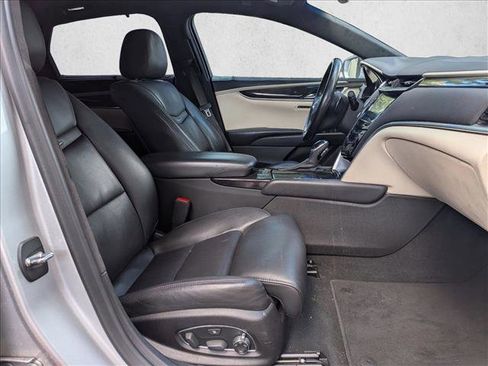 Used 2016 Cadillac XTS Platinum image 22