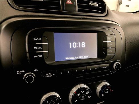 Used 2018 Kia Soul FWD image 19