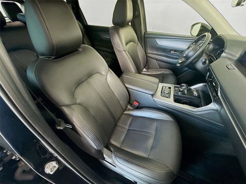 Used 2024 MAZDA CX-90 3.3 Turbo w/ Preferred Plus image 21