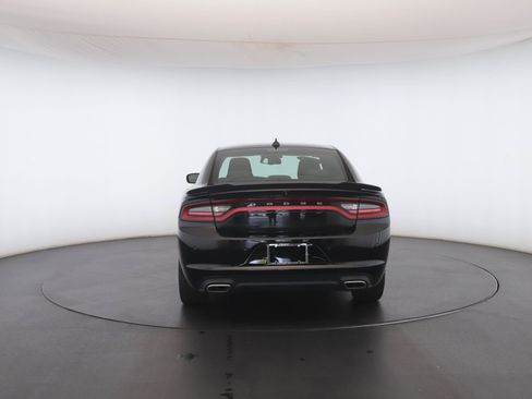 Used 2019 Dodge Charger SXT w/ Blacktop Package AWD/4WD image 19
