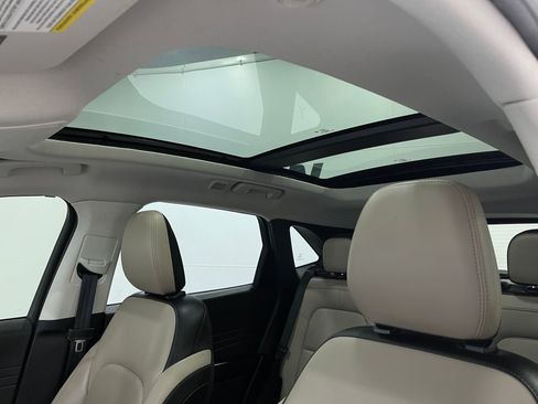 Used 2022 Ford Escape SEL w/ Technology Package image 12