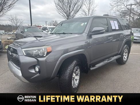 Used 2015 Toyota 4Runner Trail Premium image 4