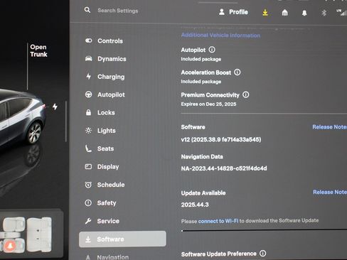 Used 2023 Tesla Model Y Long Range image 21