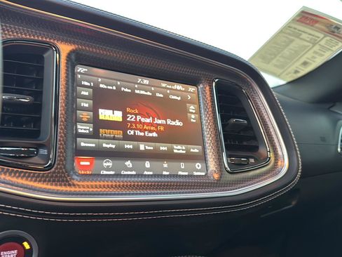 Used 2022 Dodge Challenger SRT Hellcat w/ Plus Package image 18