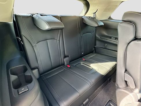 Certified 2026 INFINITI QX60 Luxe w/ Cargo Package FWD image 30