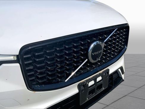Used 2025 Volvo XC60 B5 Plus w/ Protection Package Premier AWD/4WD image 30
