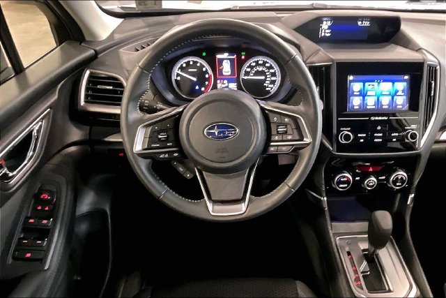 Used 2024 Subaru Forester Premium AWD/4WD image 5