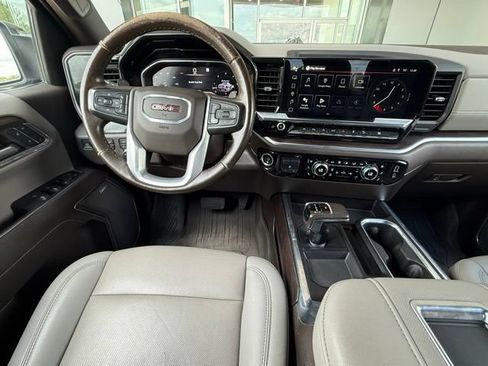 Used 2022 GMC Sierra 1500 SLT w/ SLT Premium Package AWD/4WD image 21
