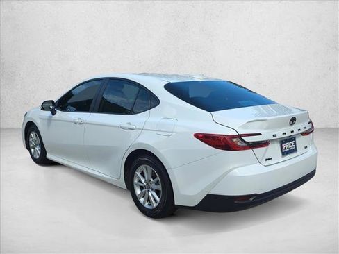Used 2025 Toyota Camry LE FWD image 7