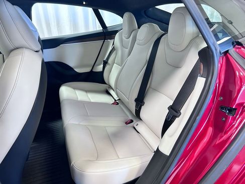 Used 2023 Tesla Model S Base image 23