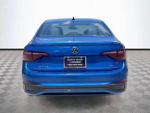 Used 2023 Volkswagen Jetta SE FWD image 6