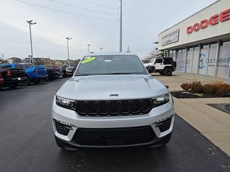 New 2025 Jeep Grand Cherokee Laredo video 2