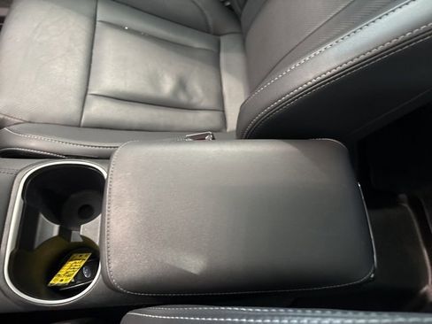 Used 2023 Subaru Outback Limited image 25