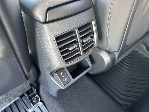 New 2026 Kia Seltos EX FWD image 30