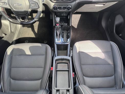 Used 2022 Chevrolet TrailBlazer RS w/ Sun and Liftgate Package FWD image 23