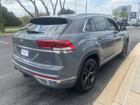 Used 2022 Volkswagen Atlas Cross Sport SEL R-Line image 6