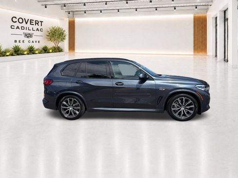 Used 2022 BMW X5 xDrive45e w/ M Sport Package AWD/4WD image 16