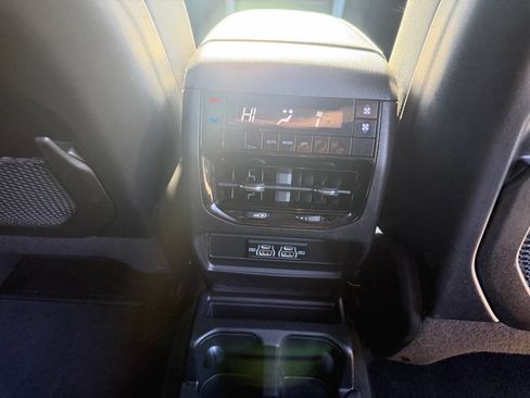 Certified 2025 Jeep Grand Cherokee L Laredo RWD image 33