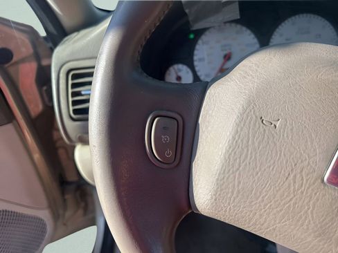 Used 2004 Saturn L-Series L300 image 16