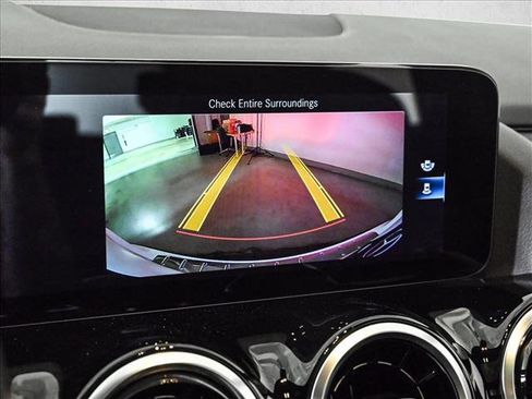 Used 2022 Mercedes-Benz GLA 250 4MATIC image 15