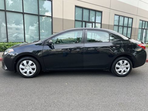 Used 2016 Toyota Corolla LE FWD image 6