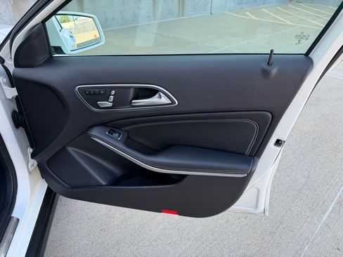 Used 2018 Mercedes-Benz GLA 250 image 27