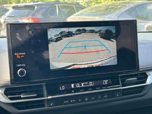 Certified 2025 Toyota Sienna XSE w/ XSE Plus Package FWD image 39