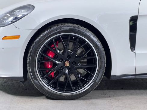 Certified 2023 Porsche Panamera 4S AWD/4WD image 9