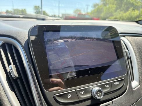Certified 2022 Chevrolet Malibu LT FWD image 24