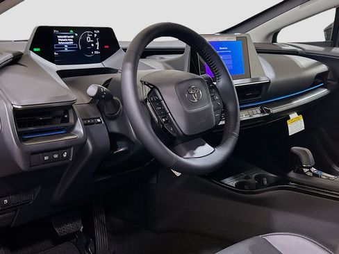 New 2026 Toyota Prius FWD image 9
