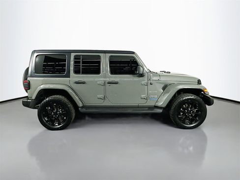 Used 2021 Jeep Wrangler Unlimited Sahara image 8