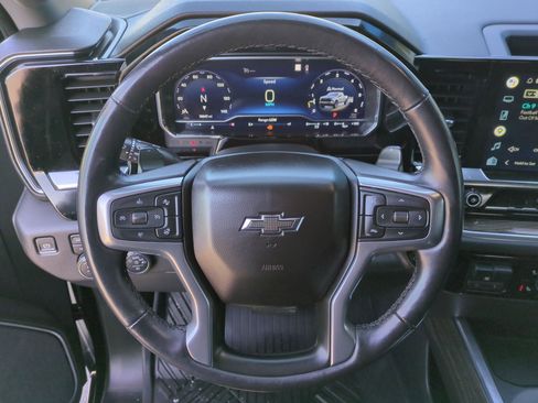 Used 2022 Chevrolet Silverado 1500 LT Trail Boss w/ Convenience Package II AWD/4WD image 12