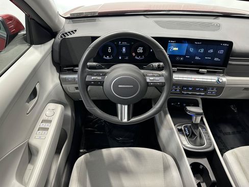 Certified 2024 Hyundai Kona SEL AWD/4WD image 20