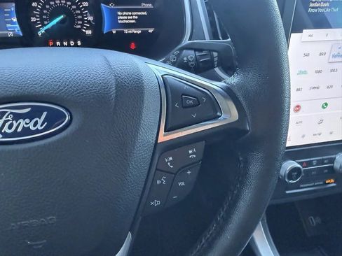 Used 2021 Ford Edge SEL image 18