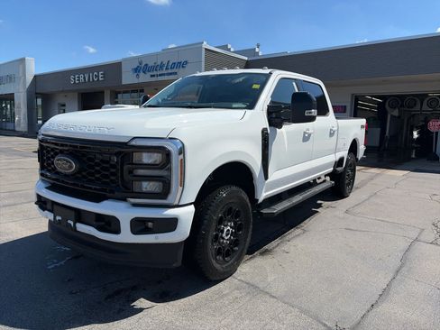 New 2026 Ford F350 Lariat w/ Black Appearance Package AWD/4WD image 3