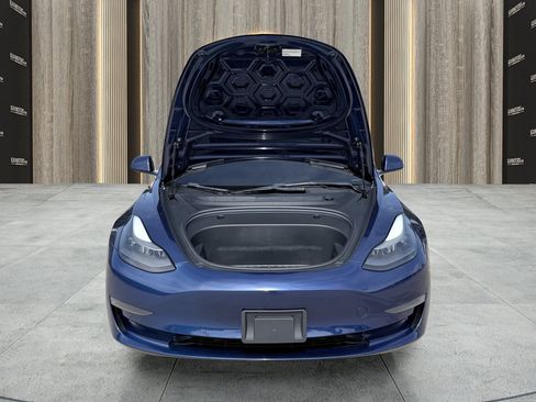 Used 2022 Tesla Model 3 Standard Range RWD image 17