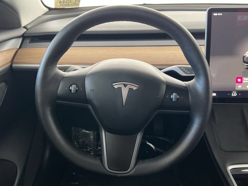 Used 2023 Tesla Model 3 Standard Range RWD image 16
