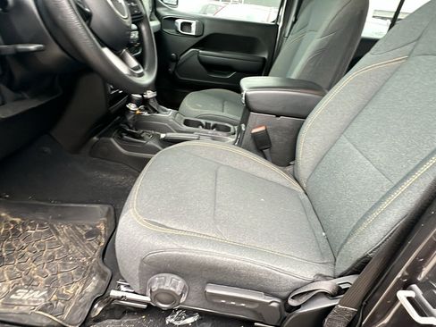 Used 2024 Jeep Wrangler Sport image 16