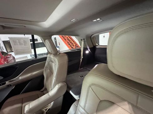 Used 2020 Lincoln Aviator Reserve w/ Equipment Group 202A AWD/4WD image 10