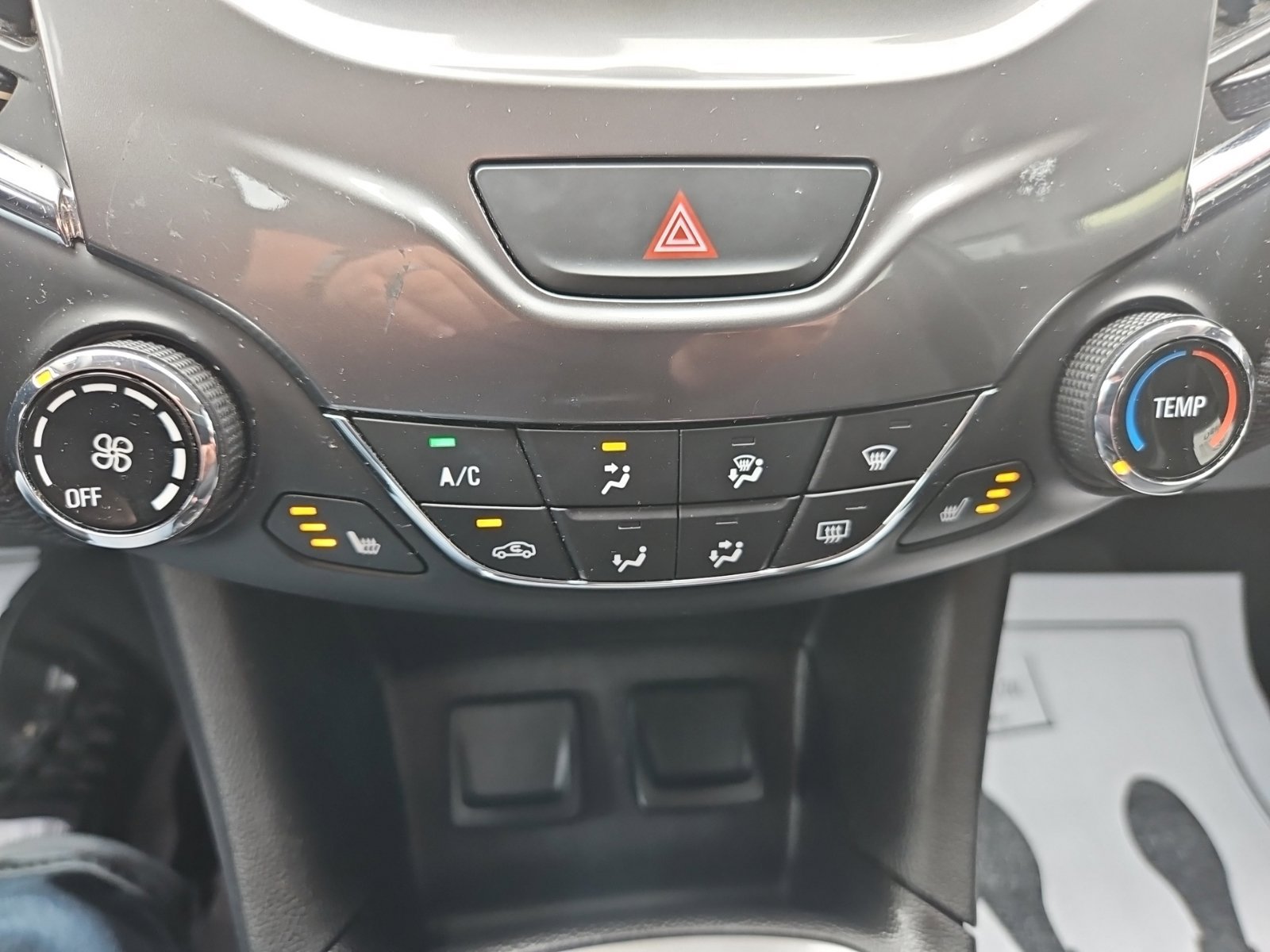 Used 2017 Chevrolet Cruze LT w/ Convenience Package FWD image 22