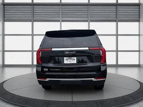 Used 2025 GMC Yukon Elevation w/ Elevation Premium Package AWD/4WD image 5