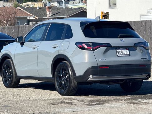 Certified 2025 Honda HR-V Sport image 6