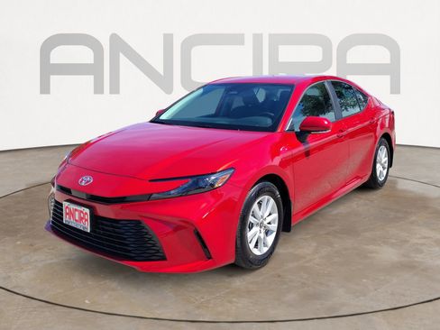Used 2026 Toyota Camry LE w/ Convenience Package FWD image 6