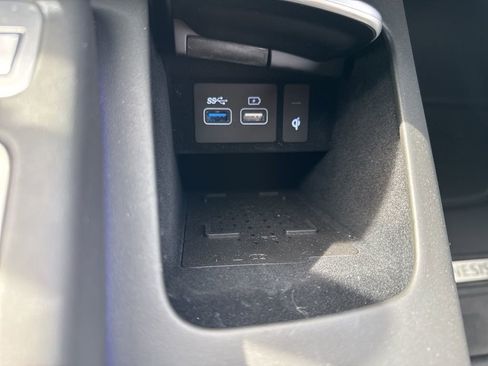 Used 2025 Genesis GV70 2.5T w/ Sport Prestige Package image 27