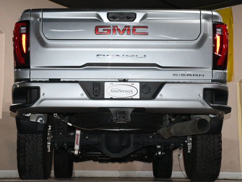 Used 2024 GMC Sierra 2500 Denali w/ Denali Reserve Package AWD/4WD image 82